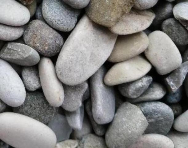 Где заказать гальку и каменную крошку с доставкой?  в Люберцах