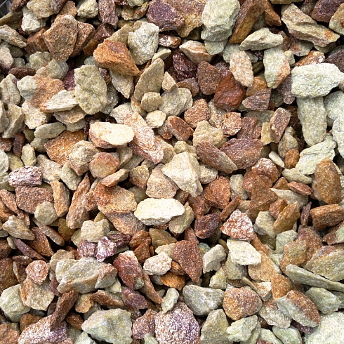 Kamenclub.ru: Щебень крошка желтый (ЗЛАТОЛИТ) фр. 20-40 мм.  купить в Люберцах златолит бежевый, золотистый, желтый декоративная каменная крошка 10800 руб/т   фото КАМЕНЬ КЛУБ