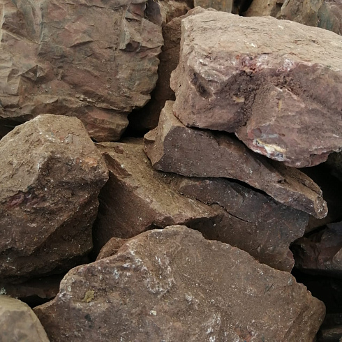 фото Яшма красная  (фр. 70-100 мм)  купить в Люберцах в интернет-портале КАМЕНЬ КЛУБ