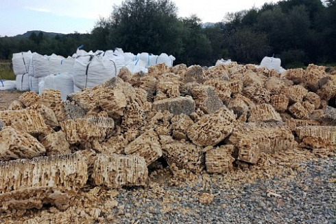 Kamenclub.ru: Крымский природный меотис фр. 100-500 мм.  купить в Люберцах меотис бежевый рыжий молочный желтый ракушечник 4 500 руб/т   фото КАМЕНЬ КЛУБ