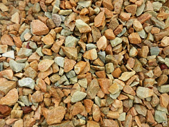 Kamenclub.ru: Щебень крошка желтый (ЗЛАТОЛИТ) фр. 3-5 мм.  купить в Люберцах златолит золотистый, бежевый, желтый мрамор 12 000 руб/т   фото КАМЕНЬ КЛУБ