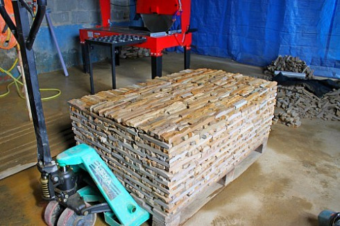 Kamenclub.ru: Песчаник (лапша) art PSG-3-01  купить в Люберцах    2300 руб/кв.м   фото КАМЕНЬ КЛУБ