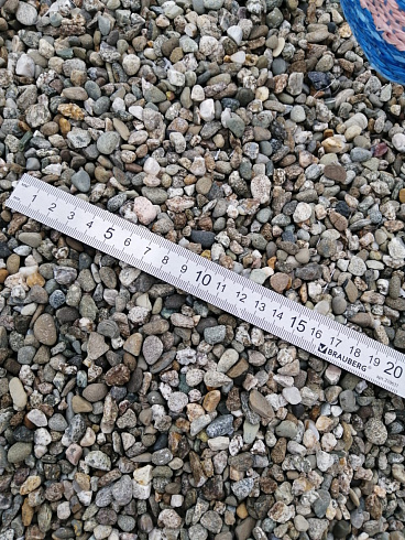 Kamenclub.ru: Галька речная окат (серая) фр.5-10 мм купить  в Люберцах галька речная серая, серый, темно-серый, светло-серый, коричневый речная окатанная галька декоративная ландшатфная 5000 руб/т   фото КАМЕНЬ КЛУБ