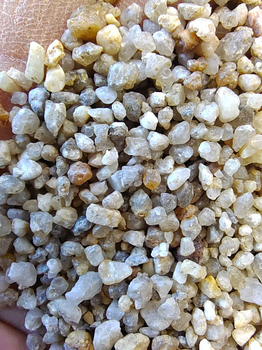 Кварцевый песок для площадок фр. 2-5 мм.  купить в Люберцах фото Камень Клуб