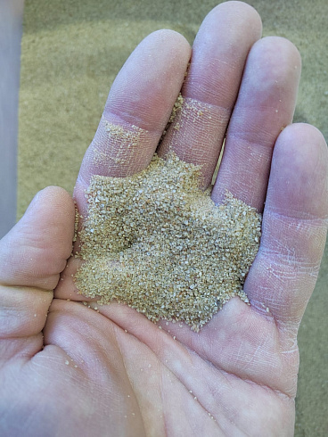 Кварцевый песок для площадок фр. 0,16-0,63 мм.  купить в Люберцах фото Камень Клуб