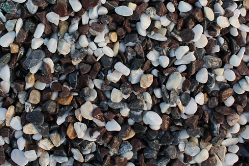 Kamenclub.ru: Мраморная крошка (щебень галтованный микс:: серый-зеленый-розовый) фр.10-20 мм.  купить в Люберцах мрамор серый, зеленый, розовый щебень окатанный округлый декоративный ландшафтный 15500 руб/т   фото КАМЕНЬ КЛУБ