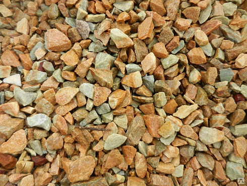 Kamenclub.ru: Щебень крошка желтый (ЗЛАТОЛИТ) фр. 20-40 мм.  купить в Люберцах златолит бежевый, золотистый, желтый декоративная каменная крошка 10800 руб/т   фото КАМЕНЬ КЛУБ