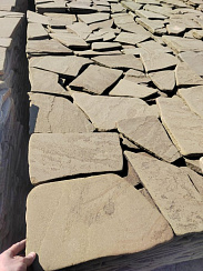 Kamenclub.ru: Песчаник пластушка серо-зеленый (3,0 см)  купить в Люберцах песчаник серо-зеленый, серый, зеленый песчаник пластушка колотый рваный ландшафтный 10200 руб/м3   фото КАМЕНЬ КЛУБ