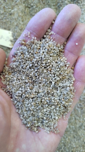 Кварцевый песок для пескоструйных работ фр. 0,8-1,6 мм.  купить в Люберцах фото Камень Клуб