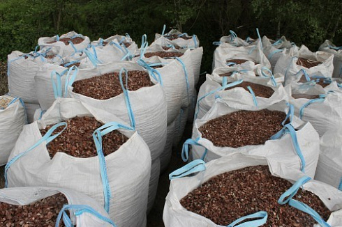 Kamenclub.ru: Мраморная крошка (щебень крошка розовый) фр. 20-40 мм.  купить в Люберцах мрамор розовый, красный мраморная крошка декоративная 11000 руб/т   фото КАМЕНЬ КЛУБ