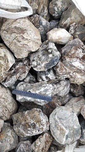 Kamenclub.ru: Кварцевый валунчик фр.100-300 мм.  купить в Люберцах кварц белый, бежевый молочный рыжий крупный природный камень галечник 7850 руб/т   фото КАМЕНЬ КЛУБ