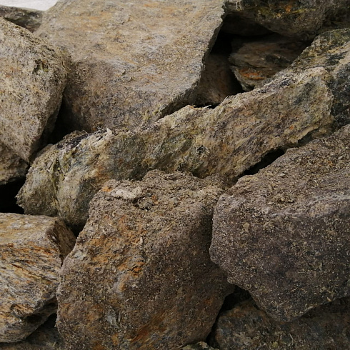 фото Змеевик салатовый  (фр. 70-100 мм)  купить в Люберцах в интернет-портале КАМЕНЬ КЛУБ