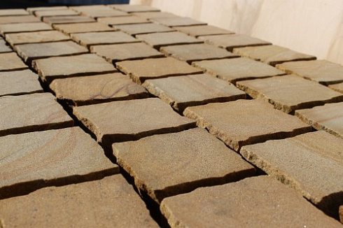 Kamenclub.ru: Песчаник брусчатка (Прага) art PSG-10-07  купить в Люберцах    2600 руб/кв.м   фото КАМЕНЬ КЛУБ