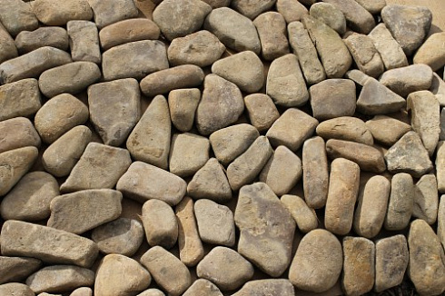 Kamenclub.ru: Песчаник брусчатка  купить в Люберцах    5 500 руб/т   фото КАМЕНЬ КЛУБ