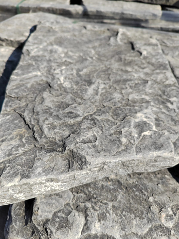 Kamenclub.ru: Песчаник галтованный для облицовки (фр. 2-5 см)  купить в Люберцах песчник рыжий желтый серый песчаник окатанный речной 6 000 руб/т   фото КАМЕНЬ КЛУБ